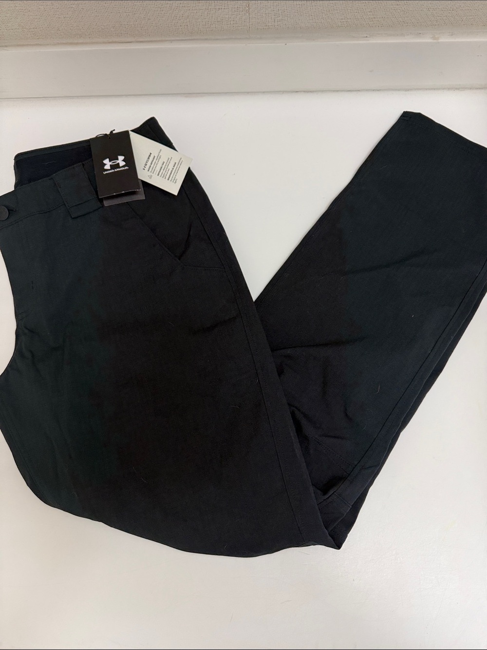 NWT Women’s Under Armour Water Repellent Black Pants